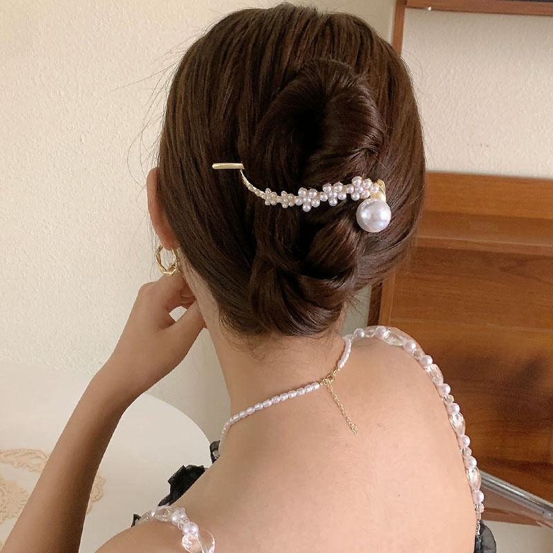 Frog Buckle Barrettes Back Head Clip Pearl Hairpin Female Summer Updo Hair Claw Temperament Shark Clip Hairware