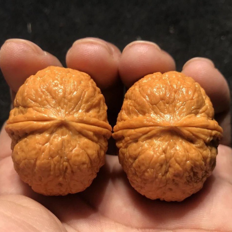 批发云南铁核桃野生特级云铁文玩核桃精品配对打底元宝金蟾蛤蟆头