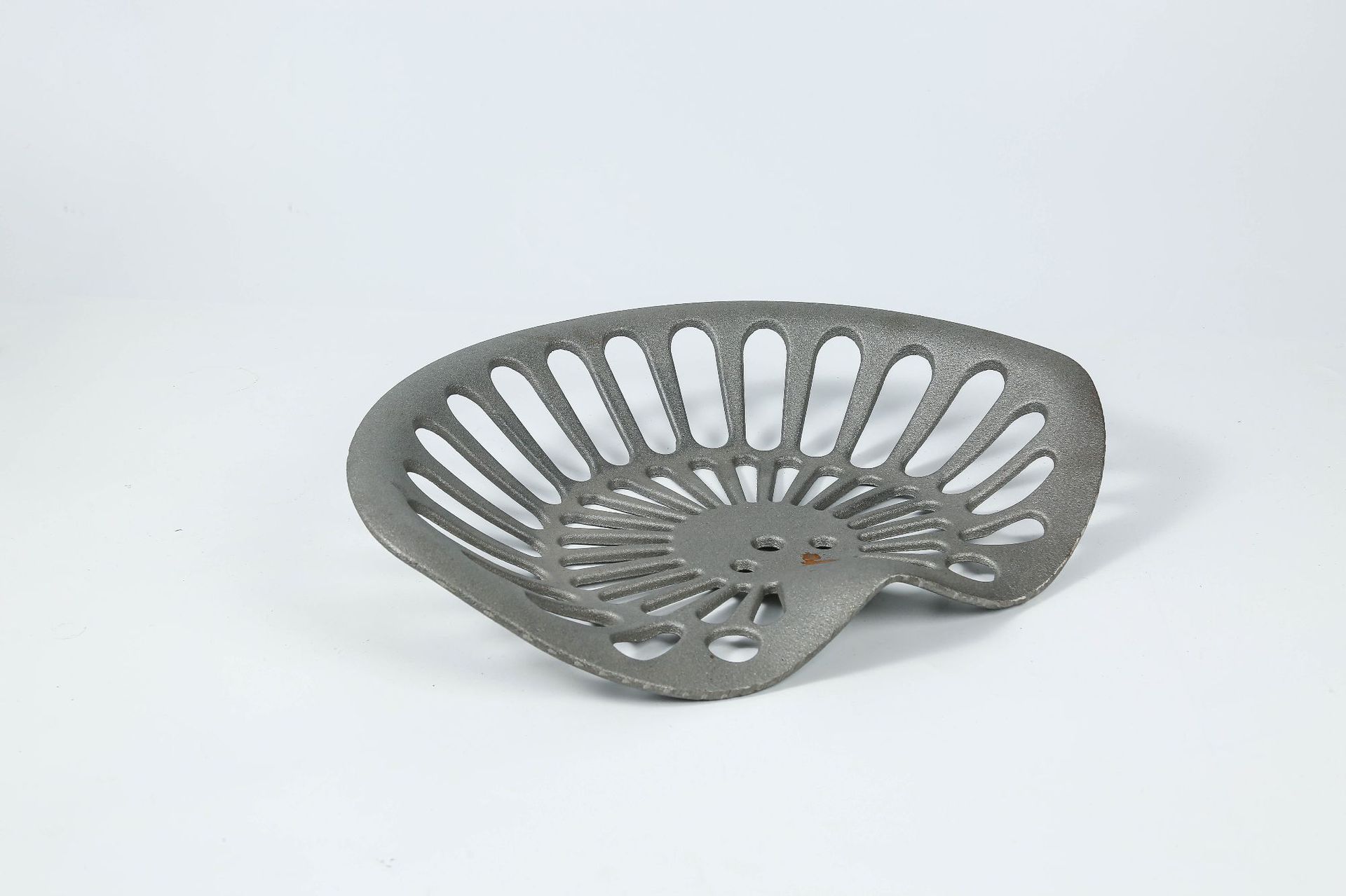 2022蓝月金属制品厂家新品直供家具配件铸铁配件吧台座椅铁件批发