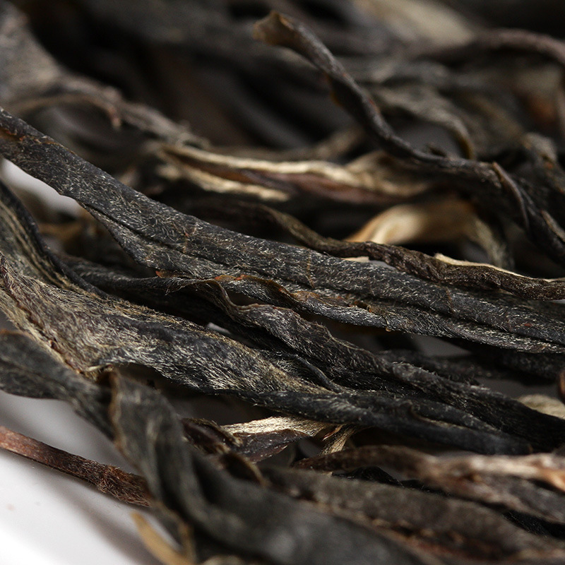 弯弓古树普洱茶毛料茶云南易武生茶纯料易武弯弓古树茶散茶