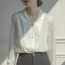 春秋季法式职业通勤缎面白色衬衫女设计感小尖领金扣垂感上衣
