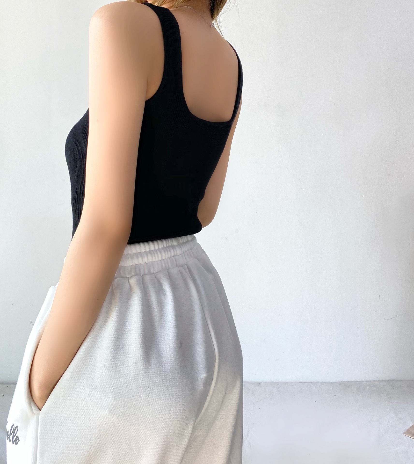 平口修身针织背心女 欧美风性感弹力紧身衣连体吊带小背心s 805