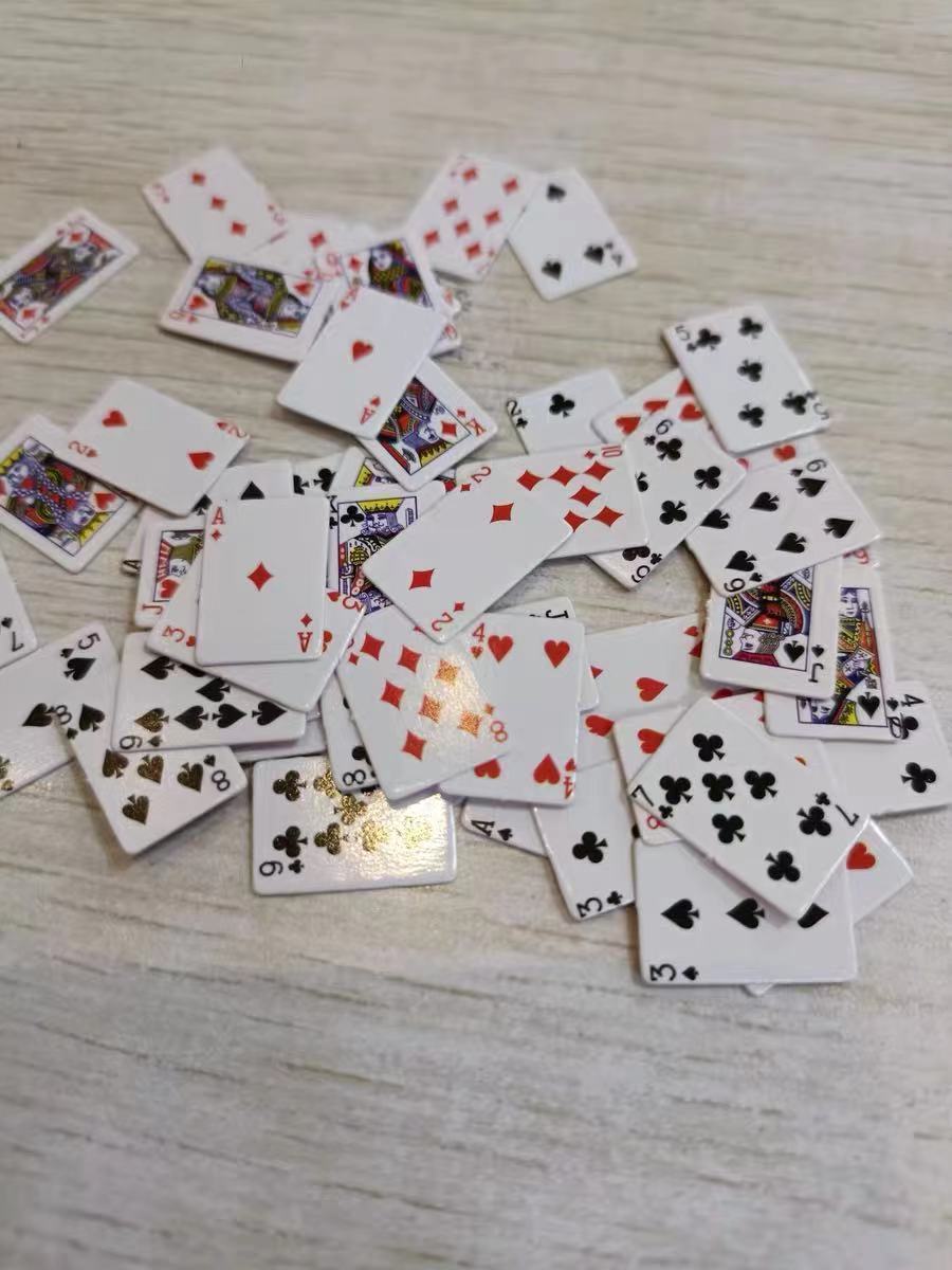 有趣迷你小扑克牌手指迷你旅行打牌超小可爱袖珍拇指间宿舍扑克牌