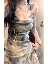水墨画吊带连衣裙子女夏季2024新款新中式露背气质显瘦设计感长裙