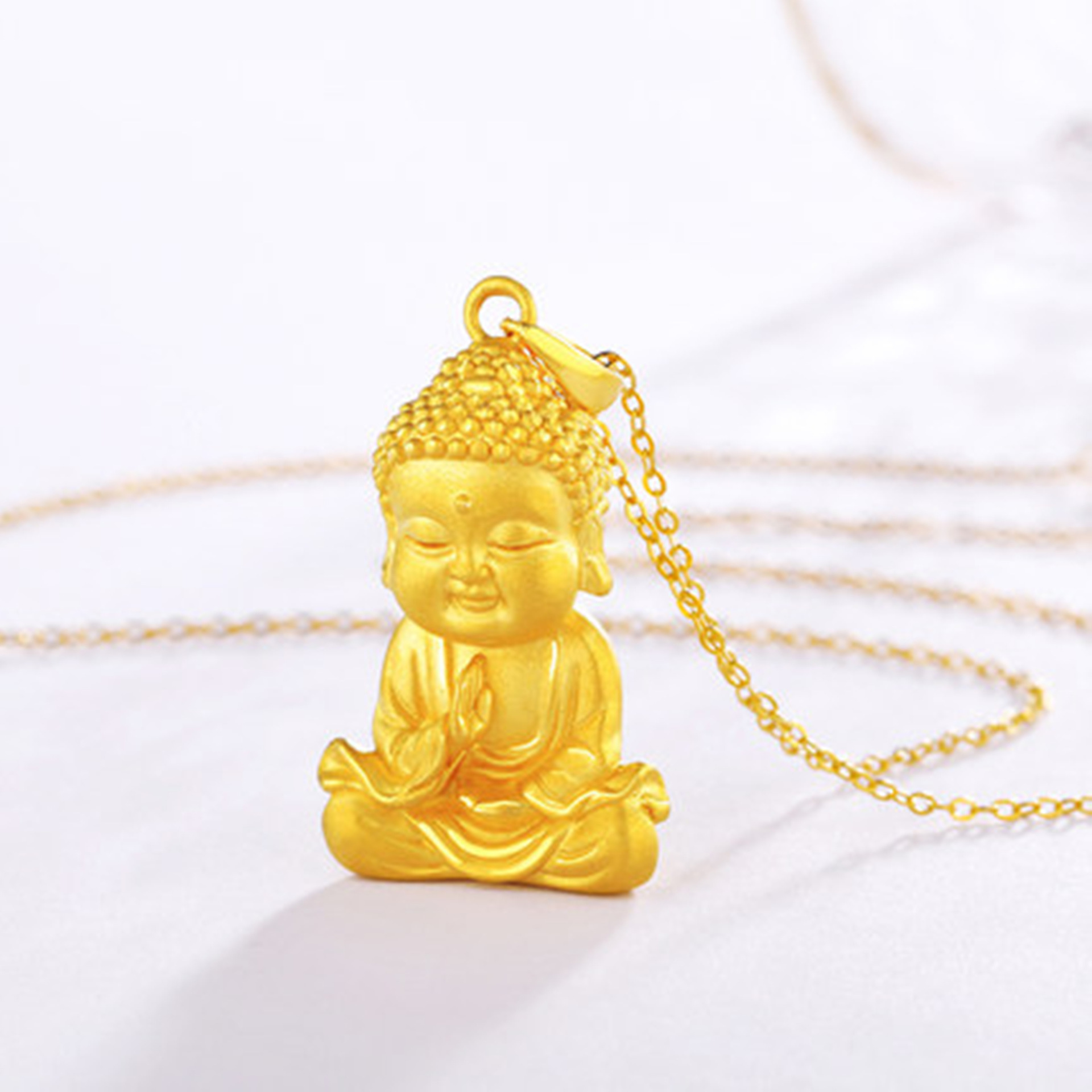 蹲坐叨念佛经金佛吊坠挂项坠女如是自在幸福自来吉祥物如来佛吊坠