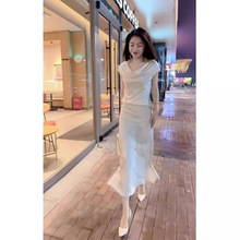 FL240312夏季新款高端精致气质小香风白色绸面衬衫半身裙两件套装