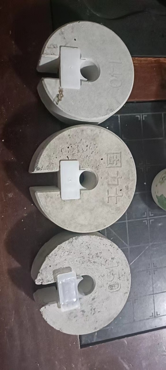 混凝土开口圆饼型垫块建筑工地水泥垫块钢筋保护层砼垫块