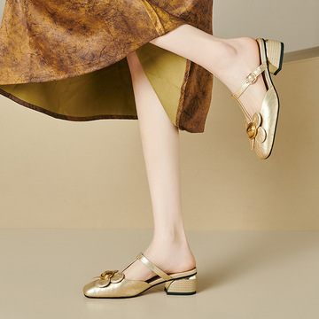 公主小皮鞋夏季新款鞋子方头粗跟中跟鞋包头后空花朵外穿凉拖鞋女