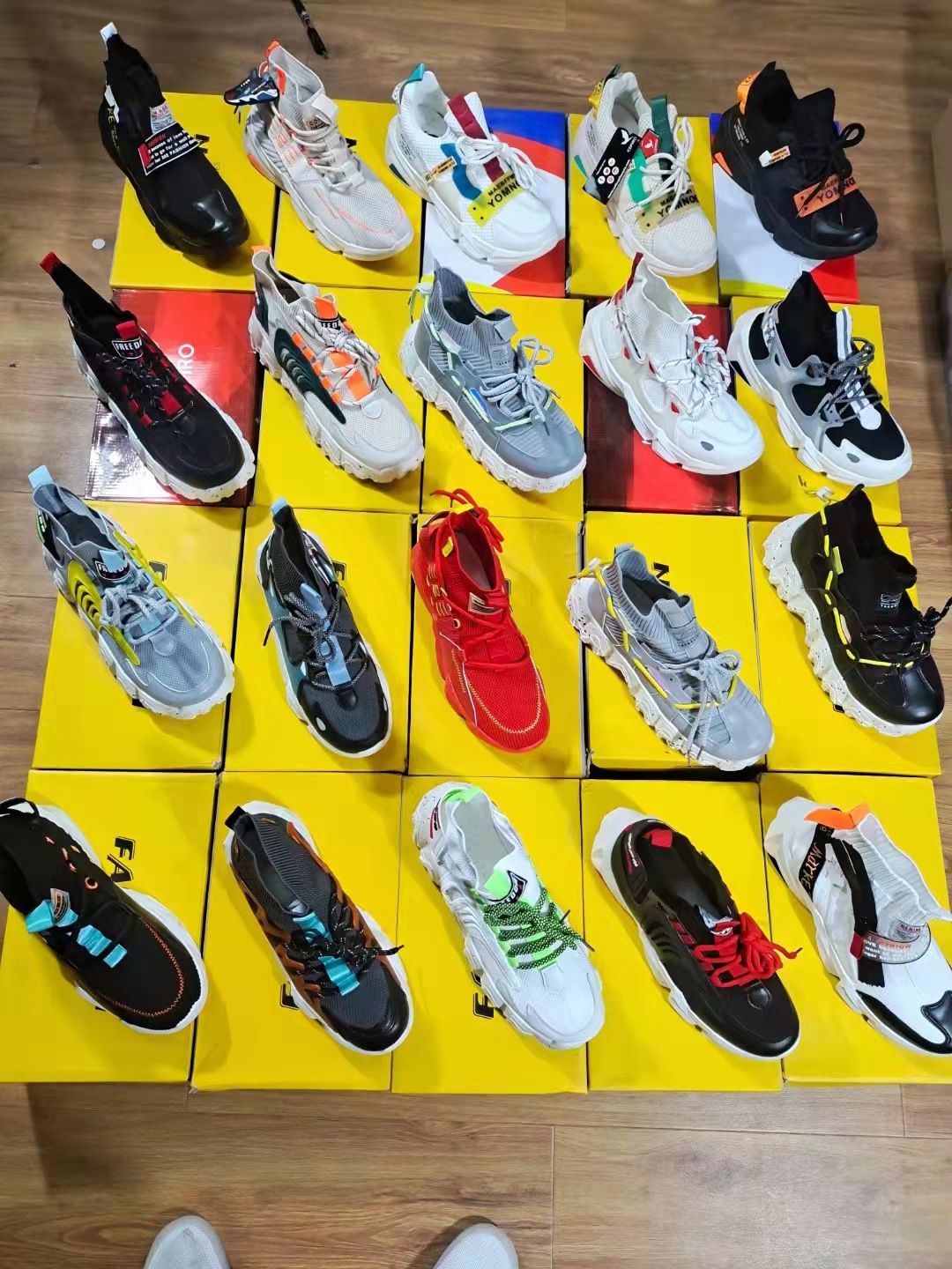 中跟厚底鞋图片