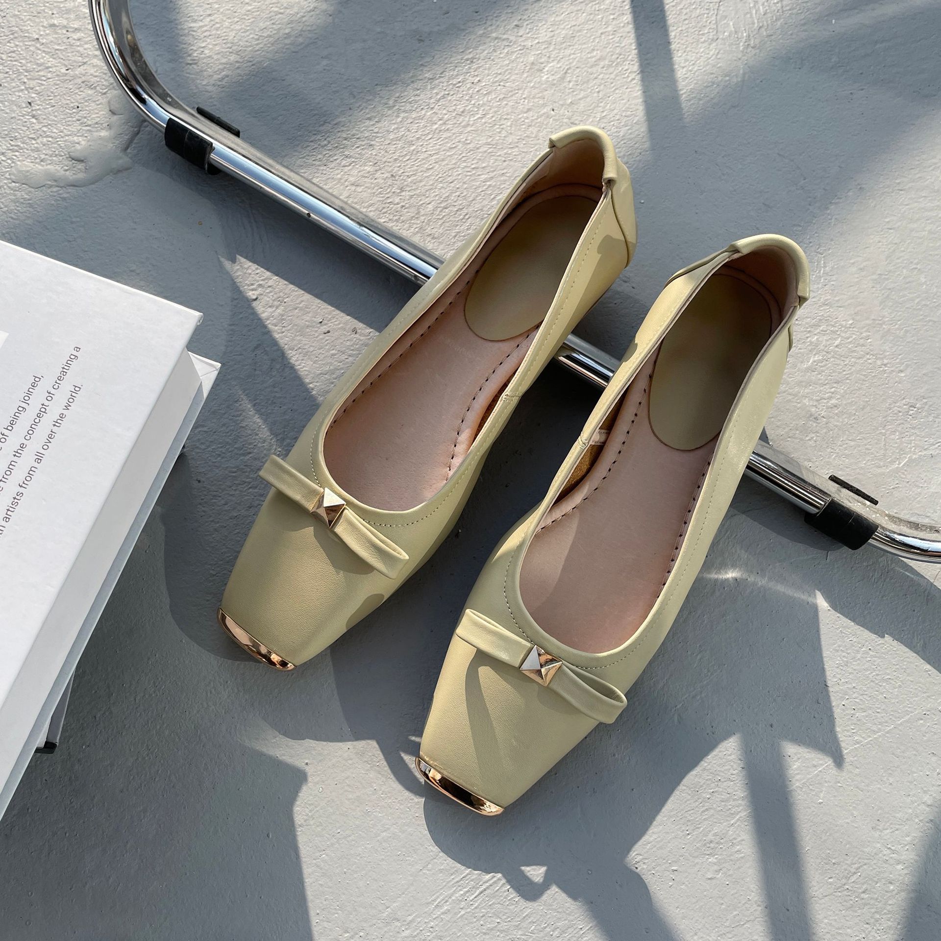 时装单鞋女2021春夏新款金属方头法式蝴蝶结舒适平底鞋浅口奶奶鞋