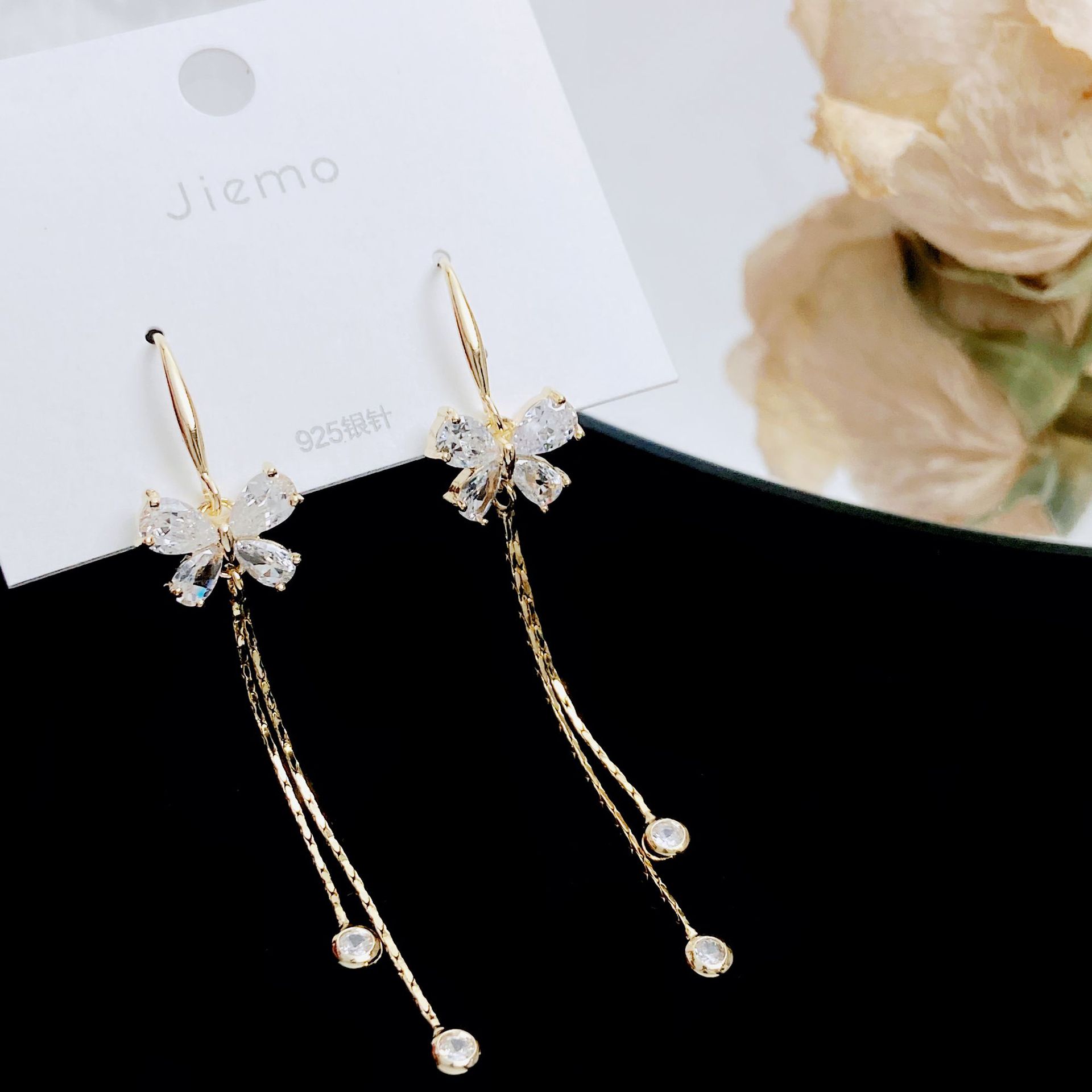 气质优雅闪钻蝴蝶长款流苏耳环 时尚轻奢高级感耳钩显脸瘦耳饰女