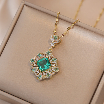 项链女 直播原创设计款祖母绿切工奢华满钻吊坠彩宝石钛钢锁骨链