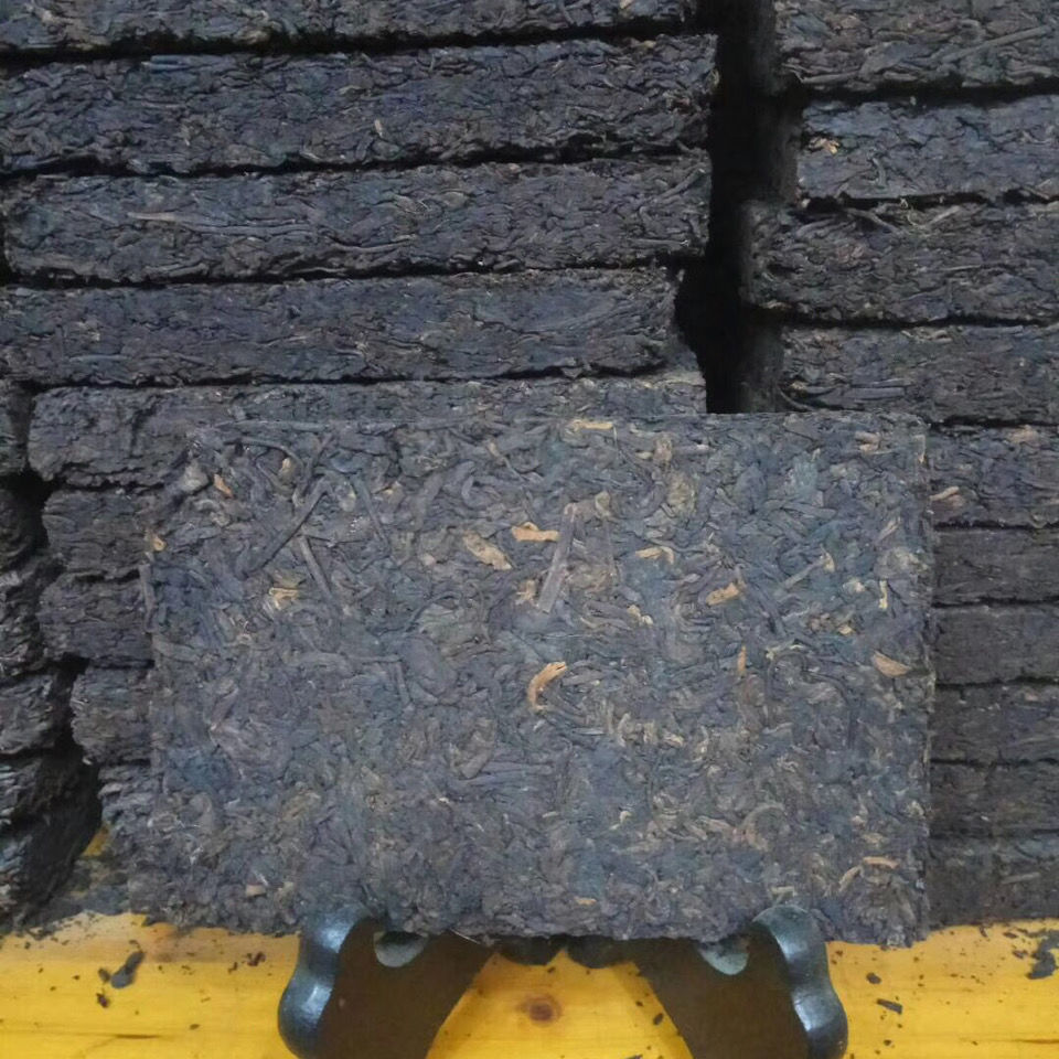 2013年广西梧州农家六堡茶熟茶砖250克陈香甘醇