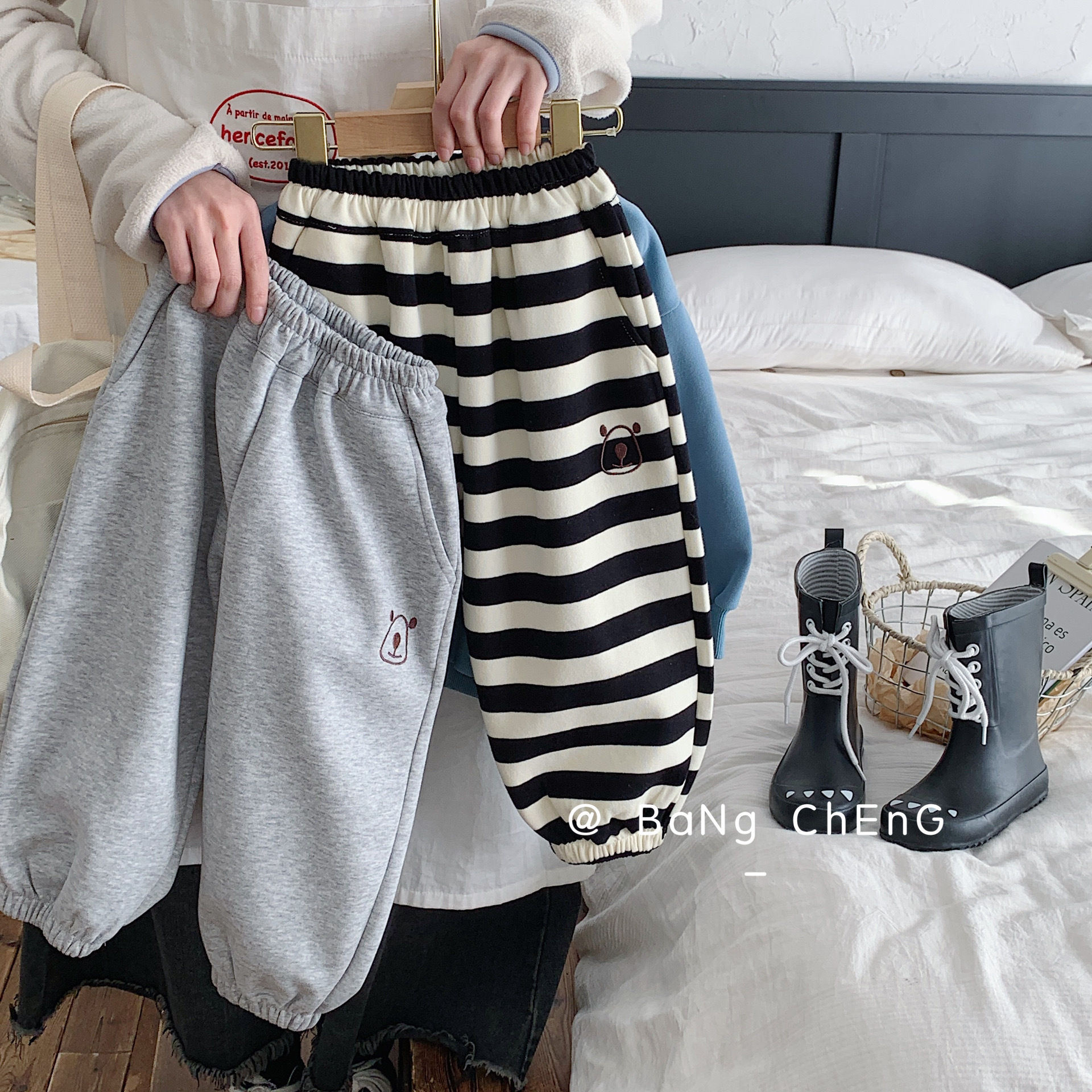 children‘s sweatpants bangcheng 2024 spring children‘s embroidered striped casual pants boys‘ bear solid color trousers g0042