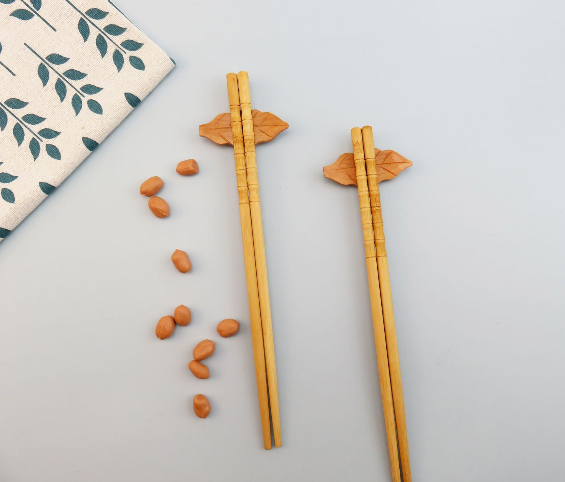 中华家用筷 手工10双装竹筷子 碳化光板金鱼雕刻筷花瓶筷地摊货源