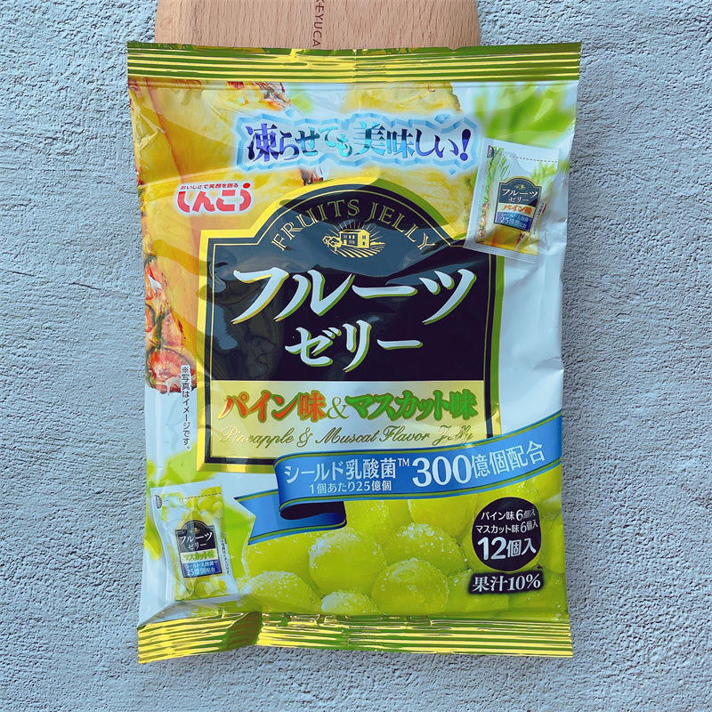 日本进口零食乳酸菌紫葡萄苹果味菠萝味双拼蒟蒻吸吸果冻240g