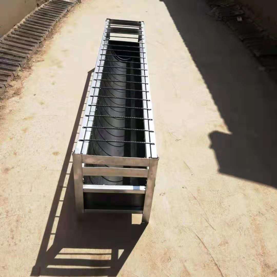 铁皮羊槽牛用饮用水加厚猪舍喂料小羊商用塑料农场养殖场大棚