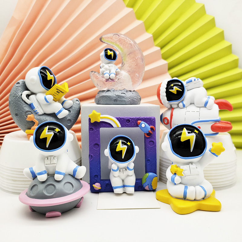 厂家迷你宇航员潮玩盲盒手办桌面摆件家居装饰创意太空人男生礼物
