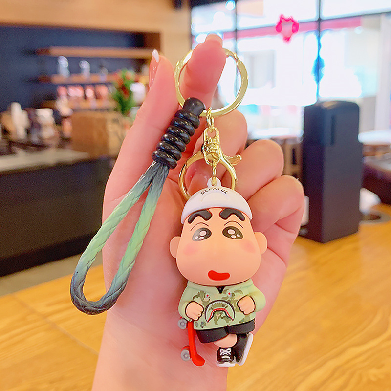 New Japanese Man Crayon Small New Keychain Cute Doll Schoolbag Pendant Vehicle Key Chain Accessories Wholesale of Small Articles