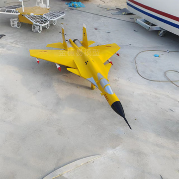 一比一大型军事模型坦克歼15歼10战斗机大炮开动装甲车国防教育