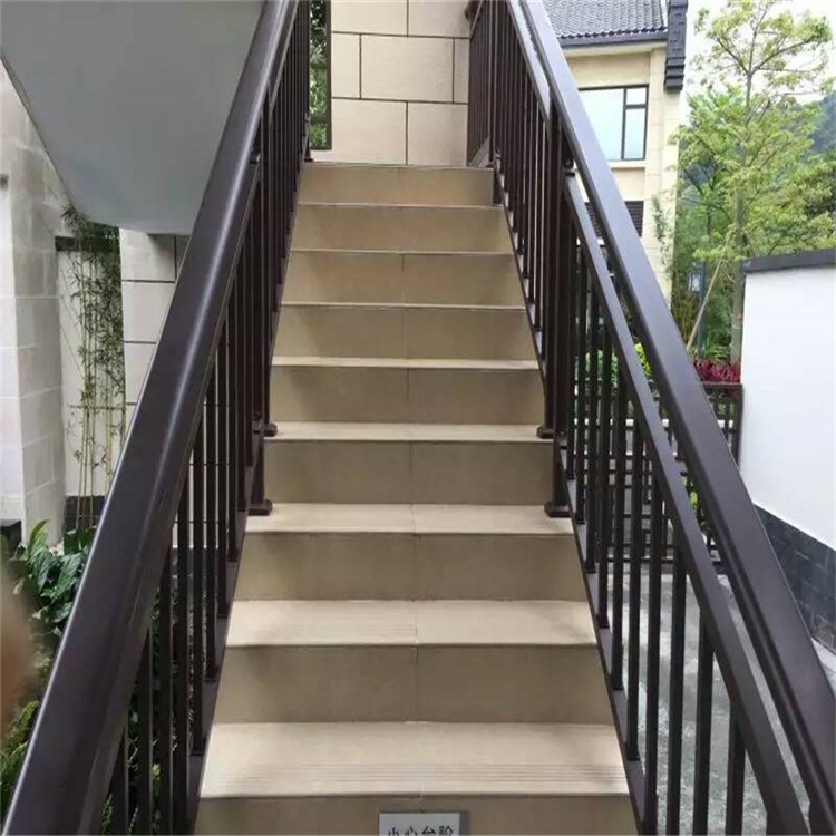 厂家直销农村家用铁艺楼梯扶手高层楼盘锌钢现货简约式阳台栏杆