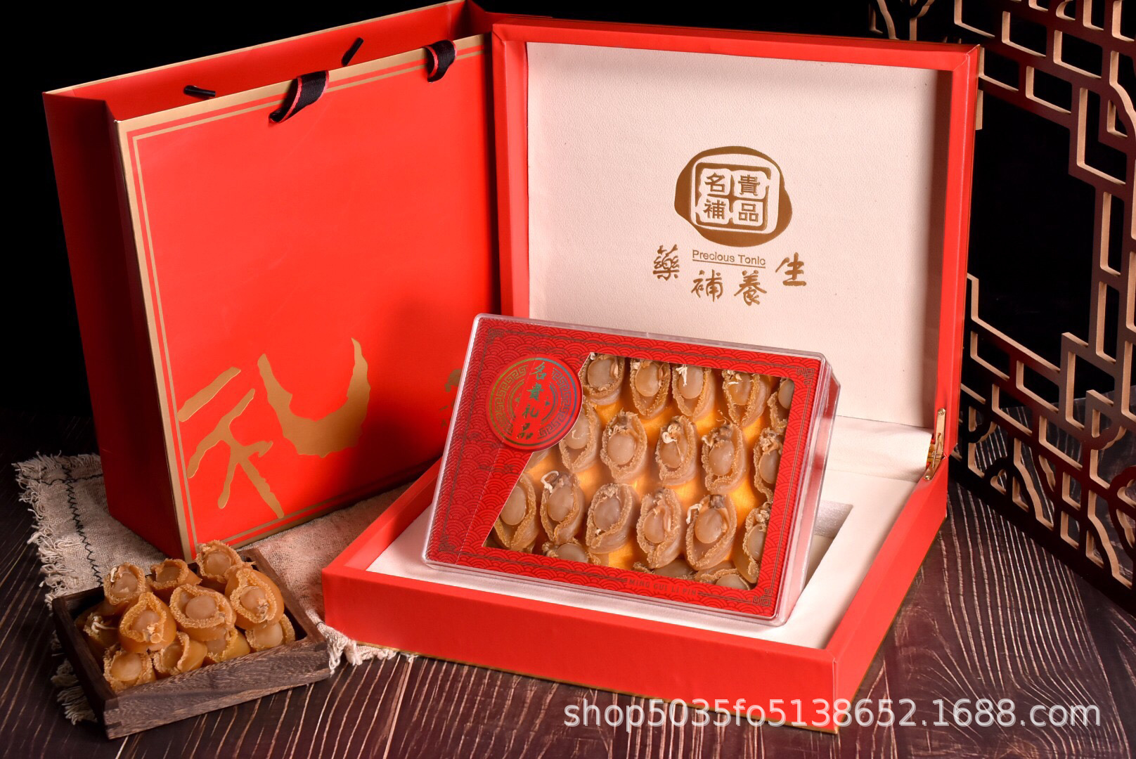 商品描述储存条件冷藏包装规格250g干鲍鱼礼盒装,250g干鲍鱼长方形