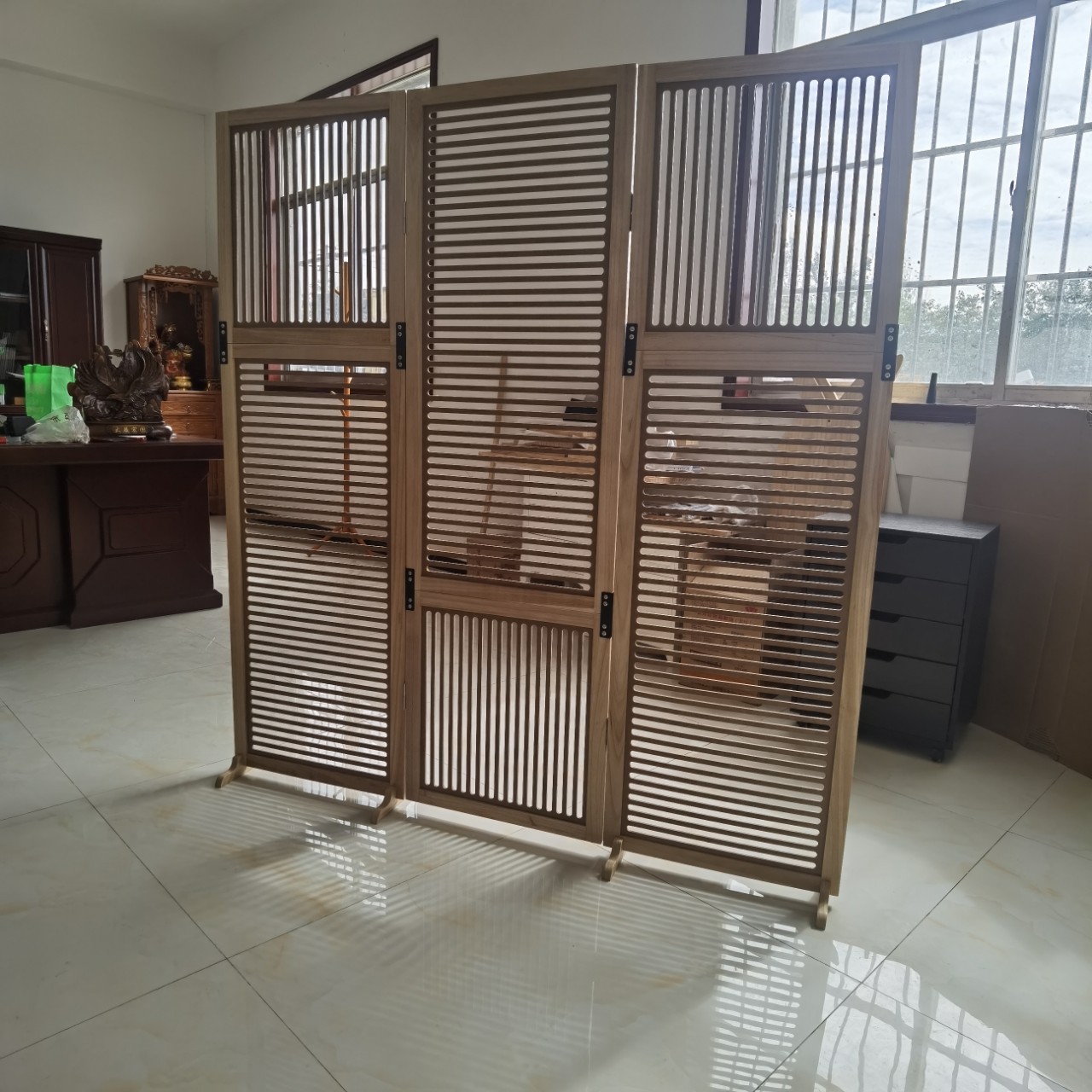 透明防飞沫挡板食堂餐桌隔离板办公桌挡板屏风隔断分隔板学生课桌