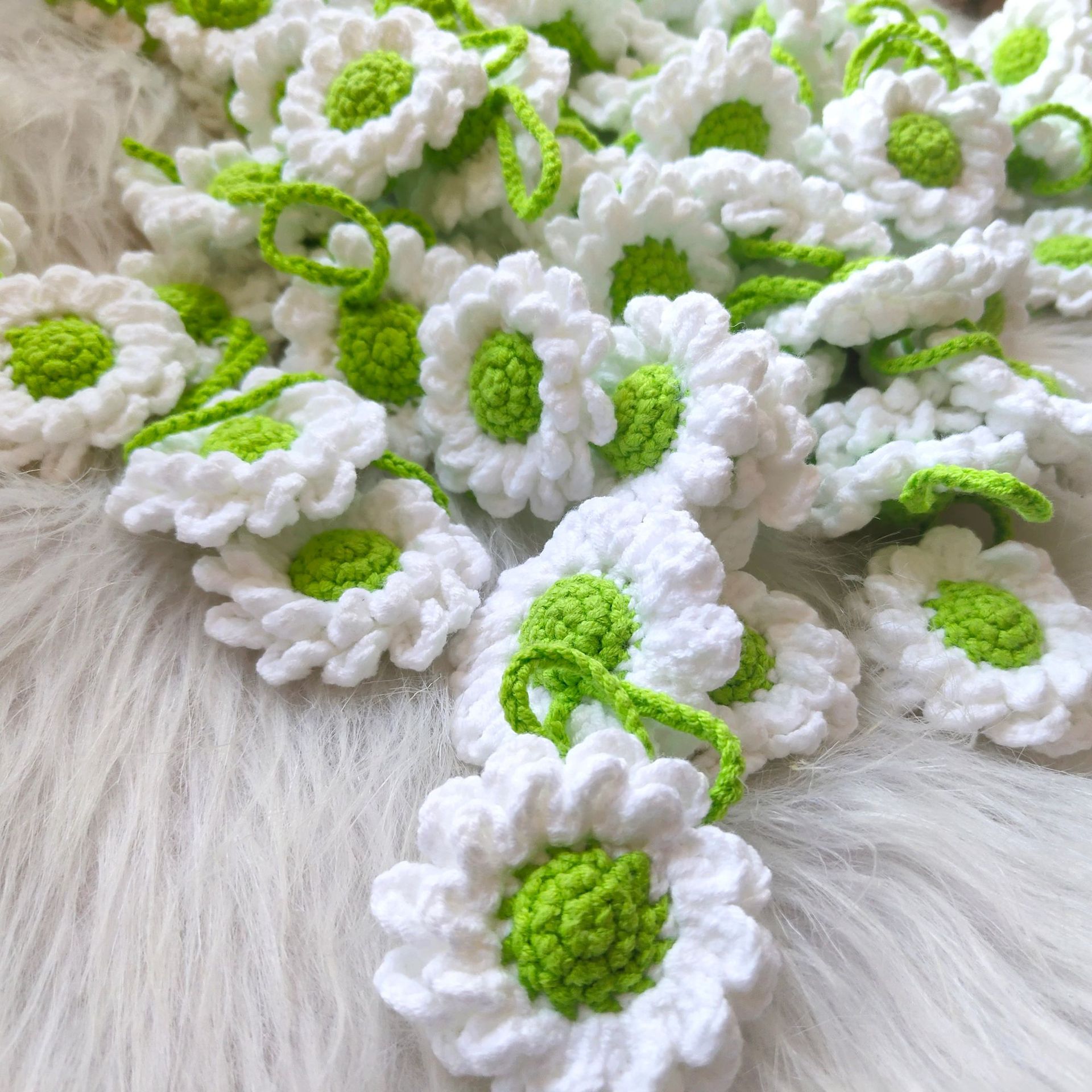 宁宁手工肖战同款雏菊挂件纯手工钩织针织挂件钥匙链