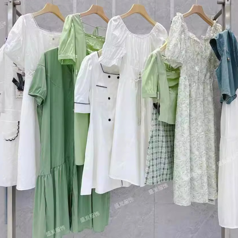 杭州知名品牌爱诗帛雅24夏直播实体品牌折扣女装服饰一手货源批发