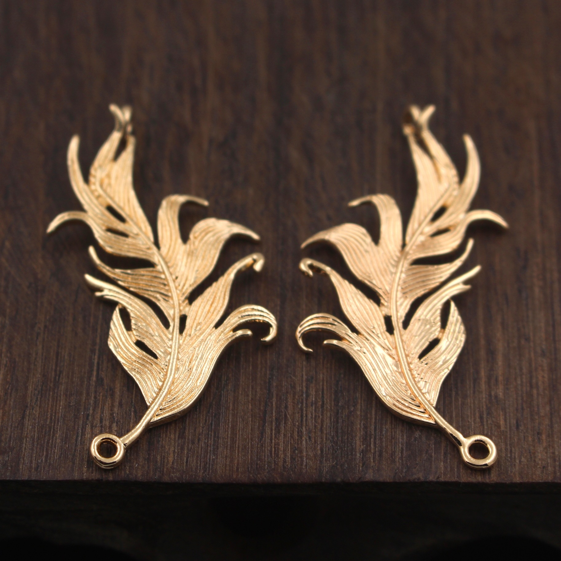 diy饰品配件 46*22mm铸铜羽毛挂件 孔雀羽毛吊坠