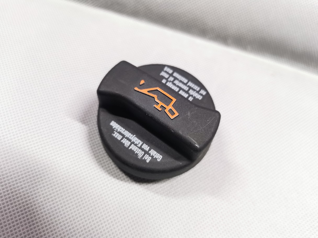 030103485ac 026103485j 帕萨特波罗甲克虫桑塔纳高尔夫机油盖