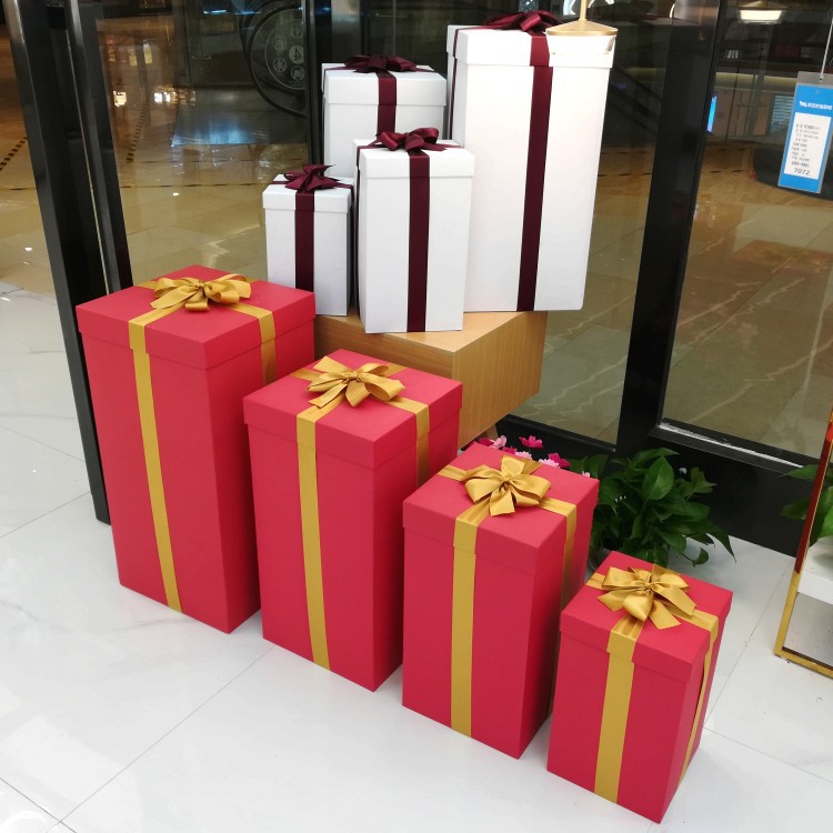 超大圣诞礼盒道具定制商场装饰礼物盒婚庆布置堆头新年春节礼品盒