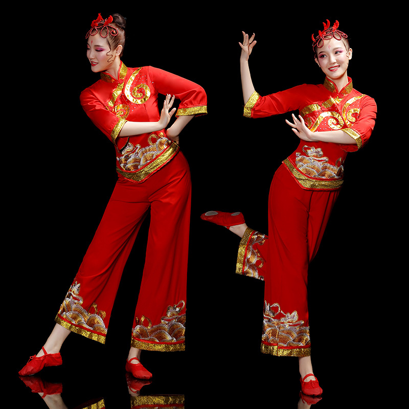 扭秧歌服