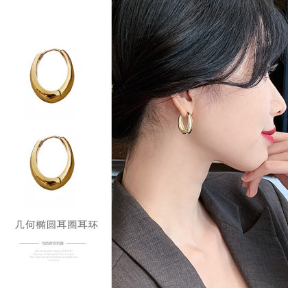 复古气质金色耳环女新款轻奢小众设计感素耳圈高级椭圆几何耳饰潮