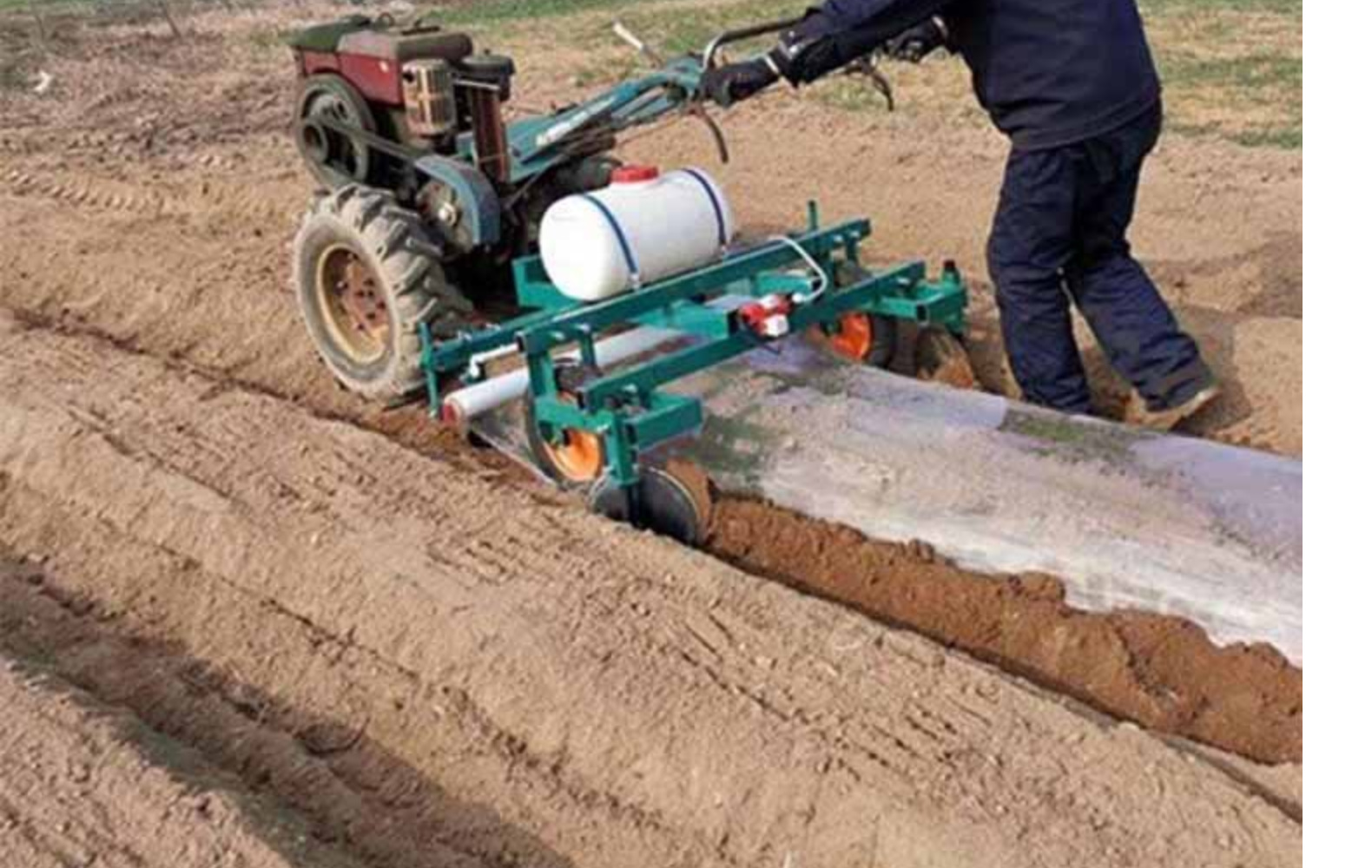 耐用农用覆膜机高垄薄膜铺膜机人力地膜机多功能地膜覆盖机