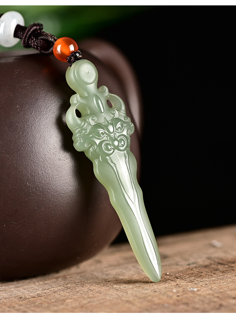 和田玉青海料降魔宝剑吊坠油青色降魔杵玉挂件男女款送玉坠证书