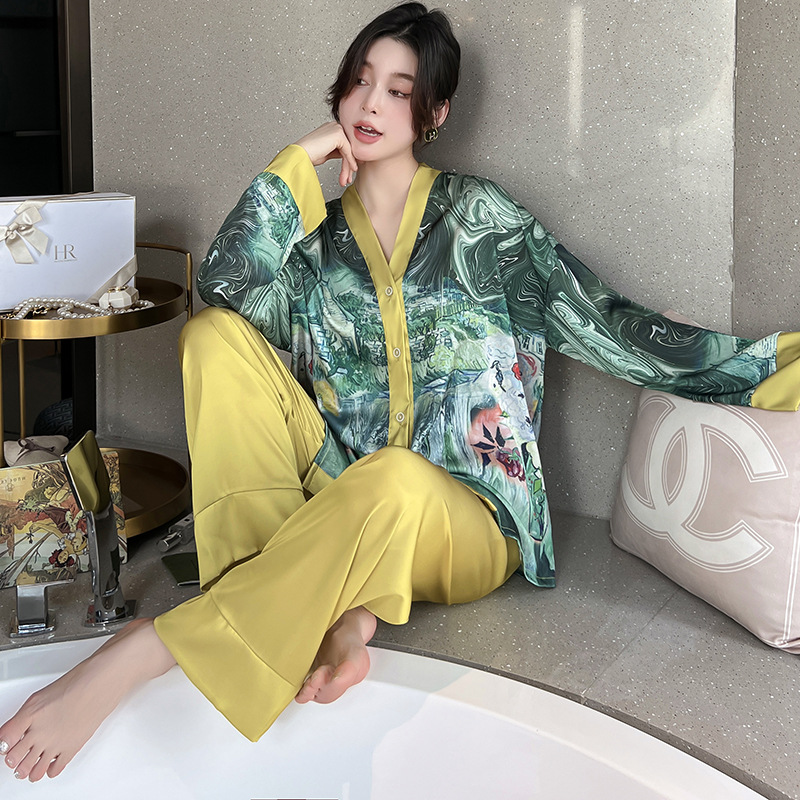 Women's Long Sleeve Artificial Silk V-neck Thin Casual Silk Homewear Set Cute Cardigan Girl Print Ice Silk Pajamas