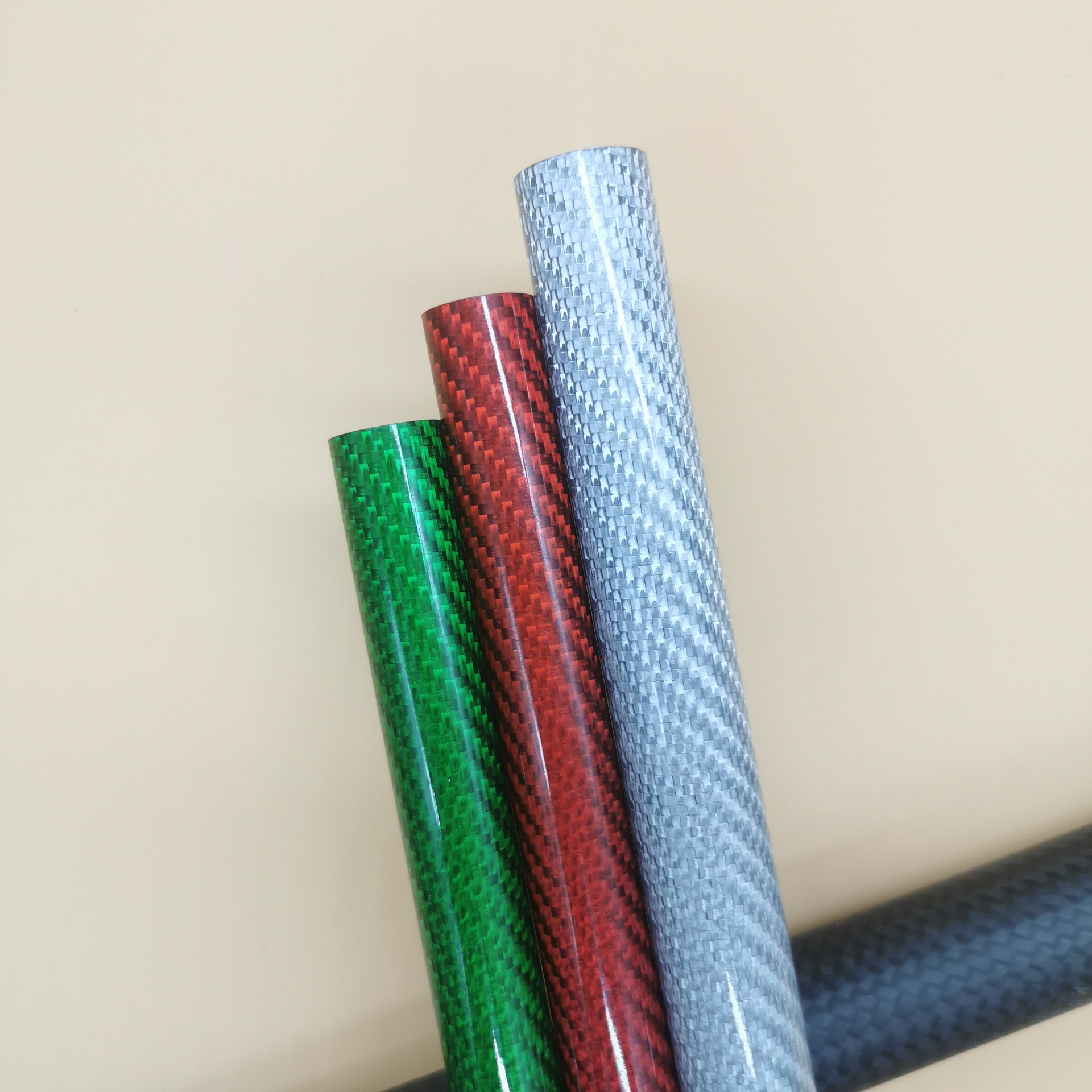 多规格多尺寸彩色碳纤维管 平纹斜纹碳纤维方管圆管