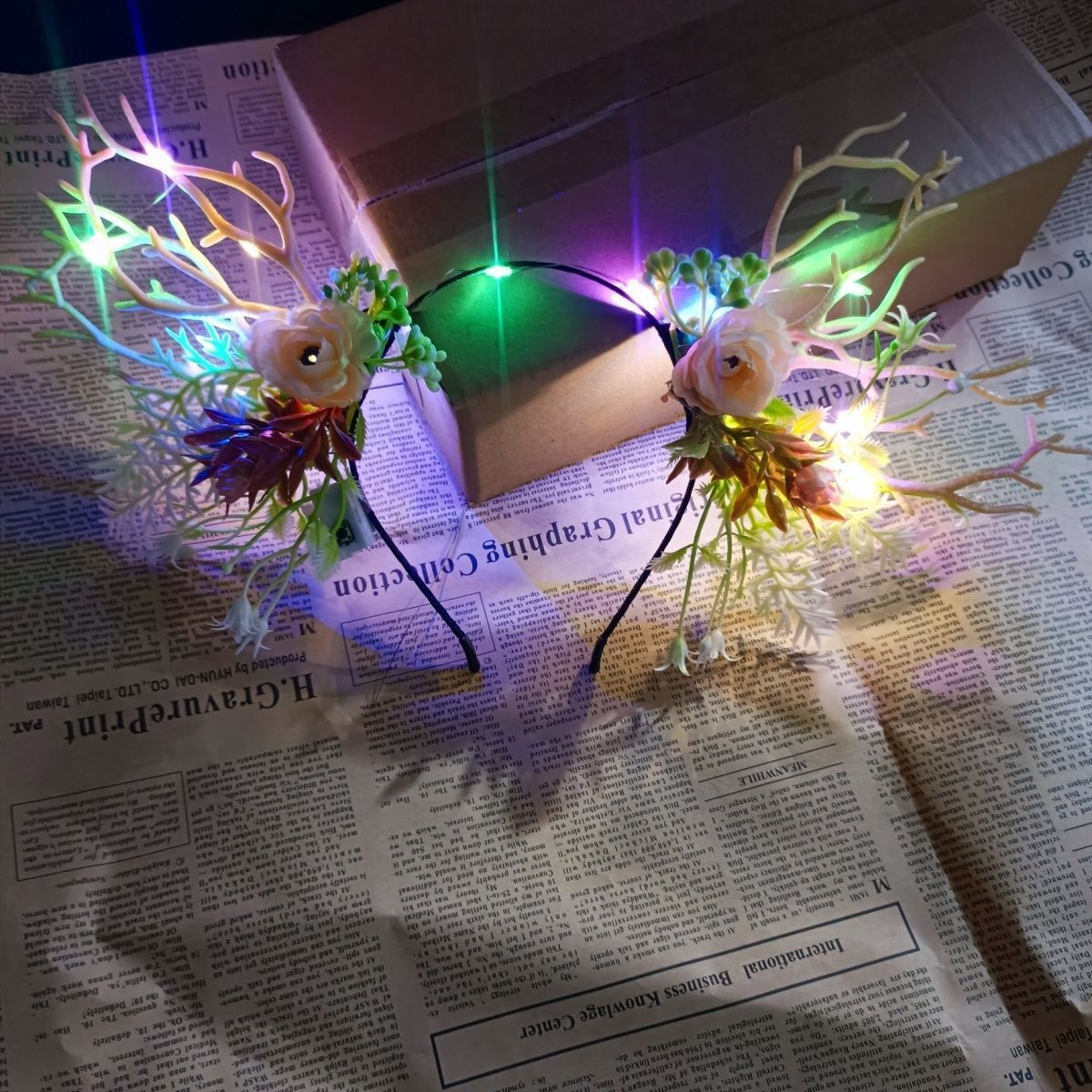 Christmas Gift Luminous Antlers Garland Headdress Stall Luminous Toy Holiday Props Elk Headband Factory Straight