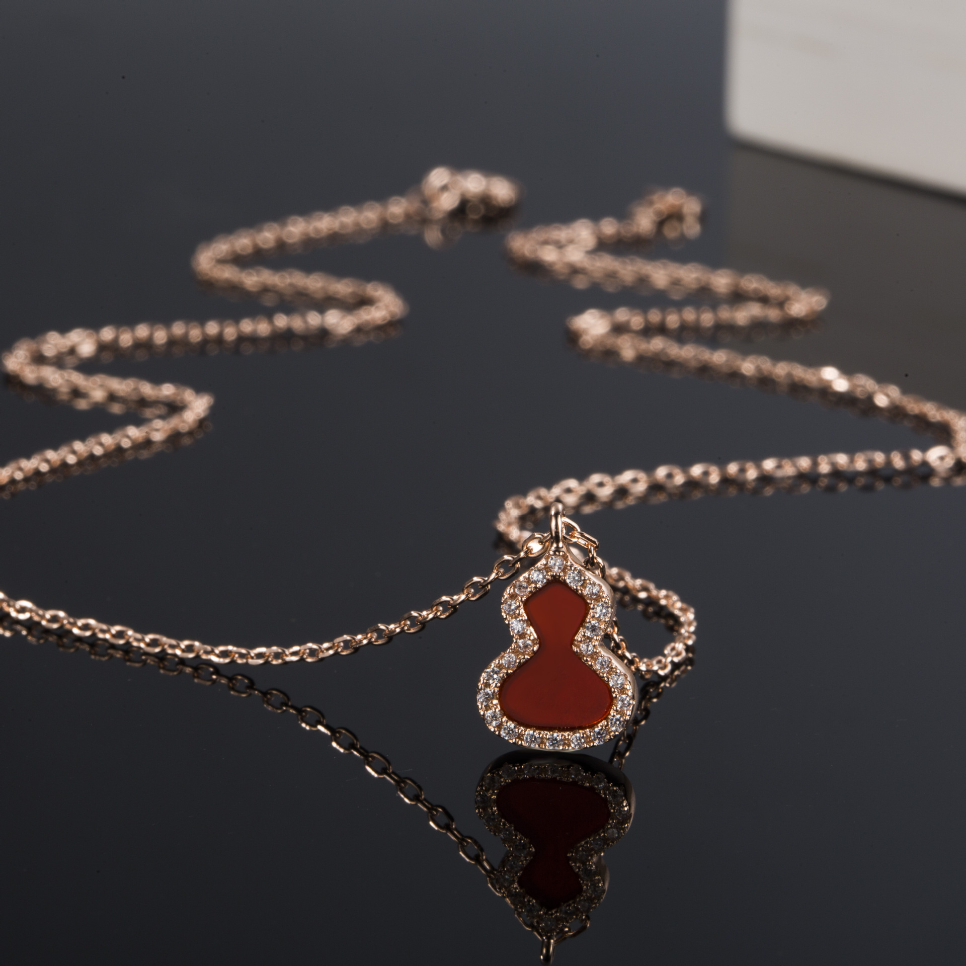 s952高版本纯银麒麟葫芦项链白贝母红玛瑙女吊坠18k七夕礼物