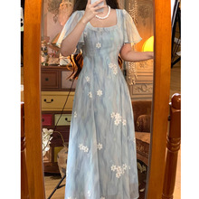 《海水与风》刺绣水波纹雏菊仙气连衣裙女2024夏季蓝色优雅长裙