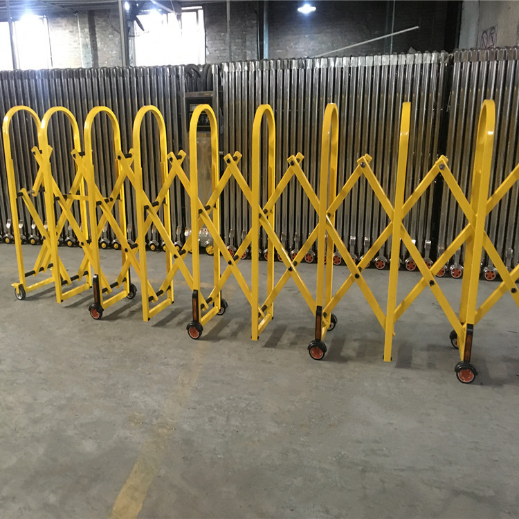 厂家隔离栏栅 地铁站广场分流收缩栏杆 人行道伸缩门