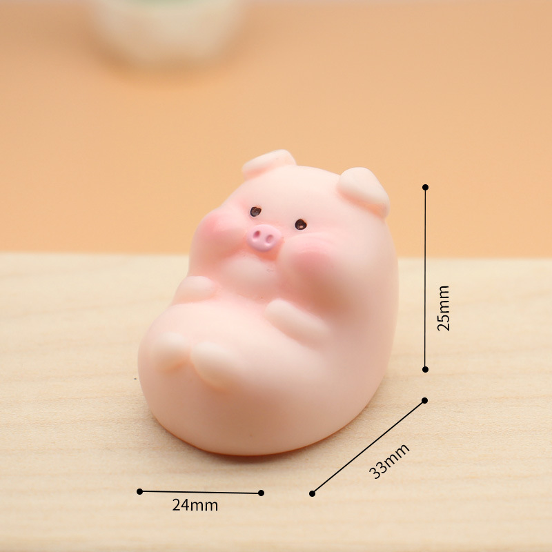 Mini Resin Ornament Micro Landscape Simulation Adorable Cartoon Little Pig Home Mini Crafts Car Decorations Wholesale