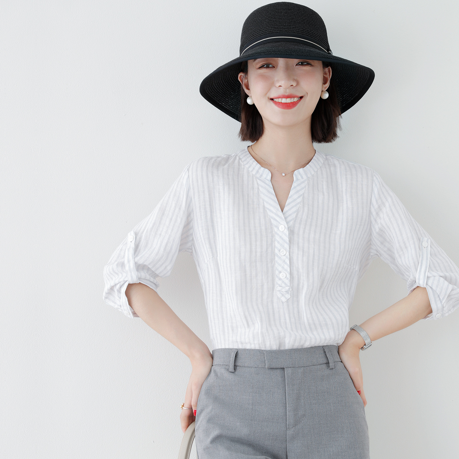 清雅悠闲 夏季新品 简约清爽蓝白细条纹半开襟亚麻宽松衬衫女上衣