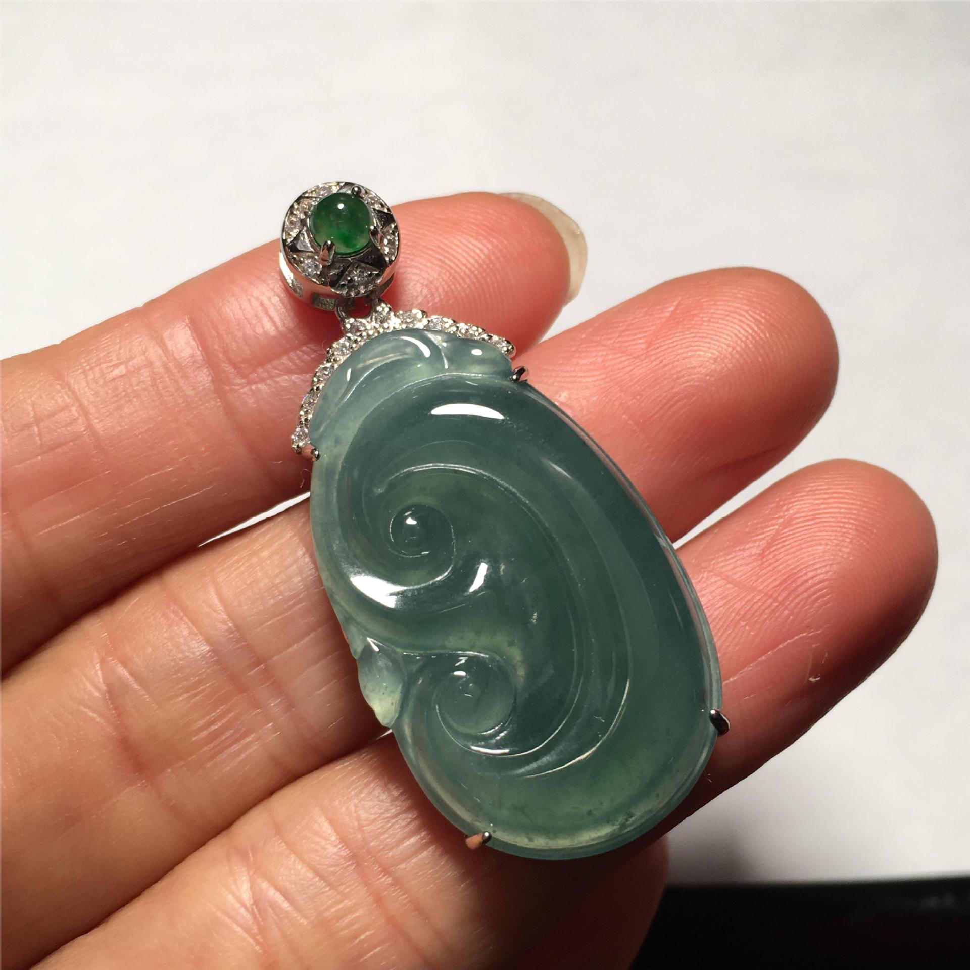 精品天然蓝水翡翠如意吊坠种水好玉质细腻成色漂亮s925银镶嵌项坠