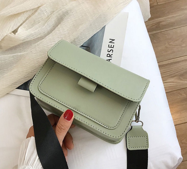 Women's Bag Small Bag Women's Trendy Spring New Trendy Ins All-Match Wide Shoulder Strap Small Square Bag Retro Shoulder Crossbody