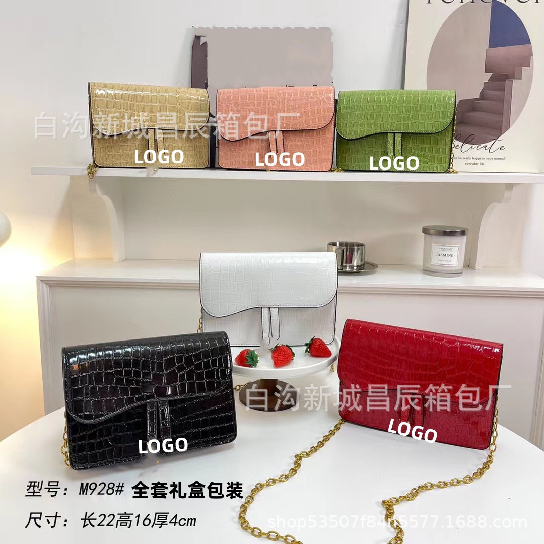 23 New High Luxury Crocodile Pattern Women Bag Versatile Chain Stone Pattern Bag Shoulder Crossbody Mobile Phone Bag Small Square Bag