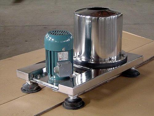 固液分离离心机 食品果蔬离心甩干机 台式自动密闭过滤离心机厂家