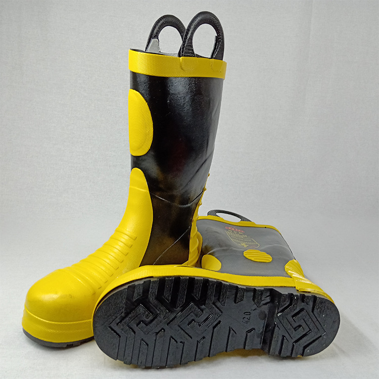 批发带钢板消防抢险救援靴02款耐高温森林防火鞋阻燃防护靴防刺穿