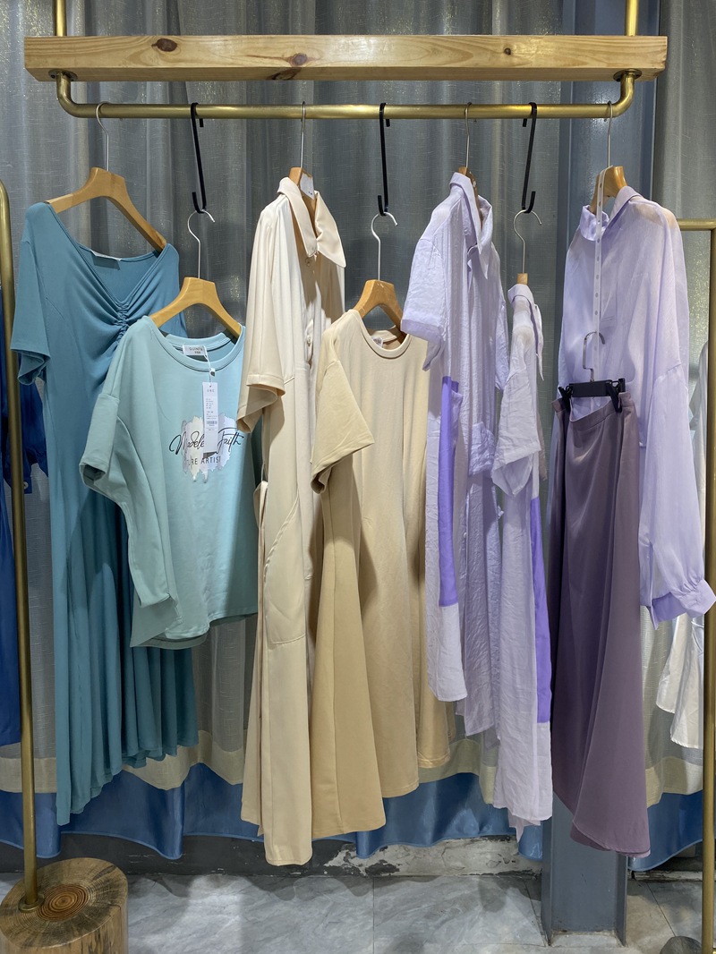 癸妮雅21夏装 剪标折扣品牌女装份货走份 实体店一手货源拿货渠道